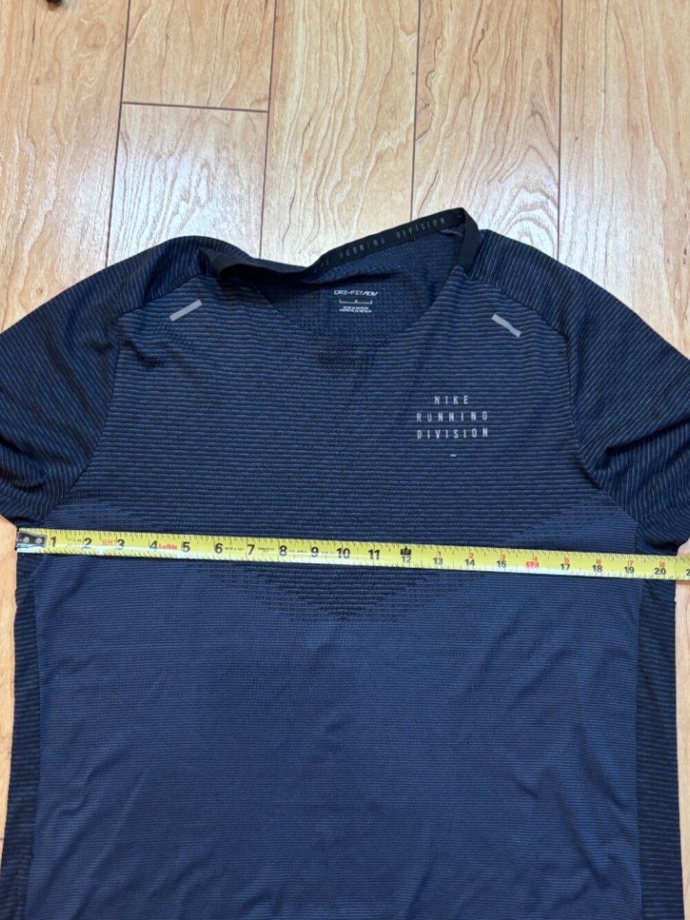 Nike Dri-FIT ADV Run Division Tech Knit T-Shirt Blue Men's Size L DD4795-014 - Picture 3 of 7